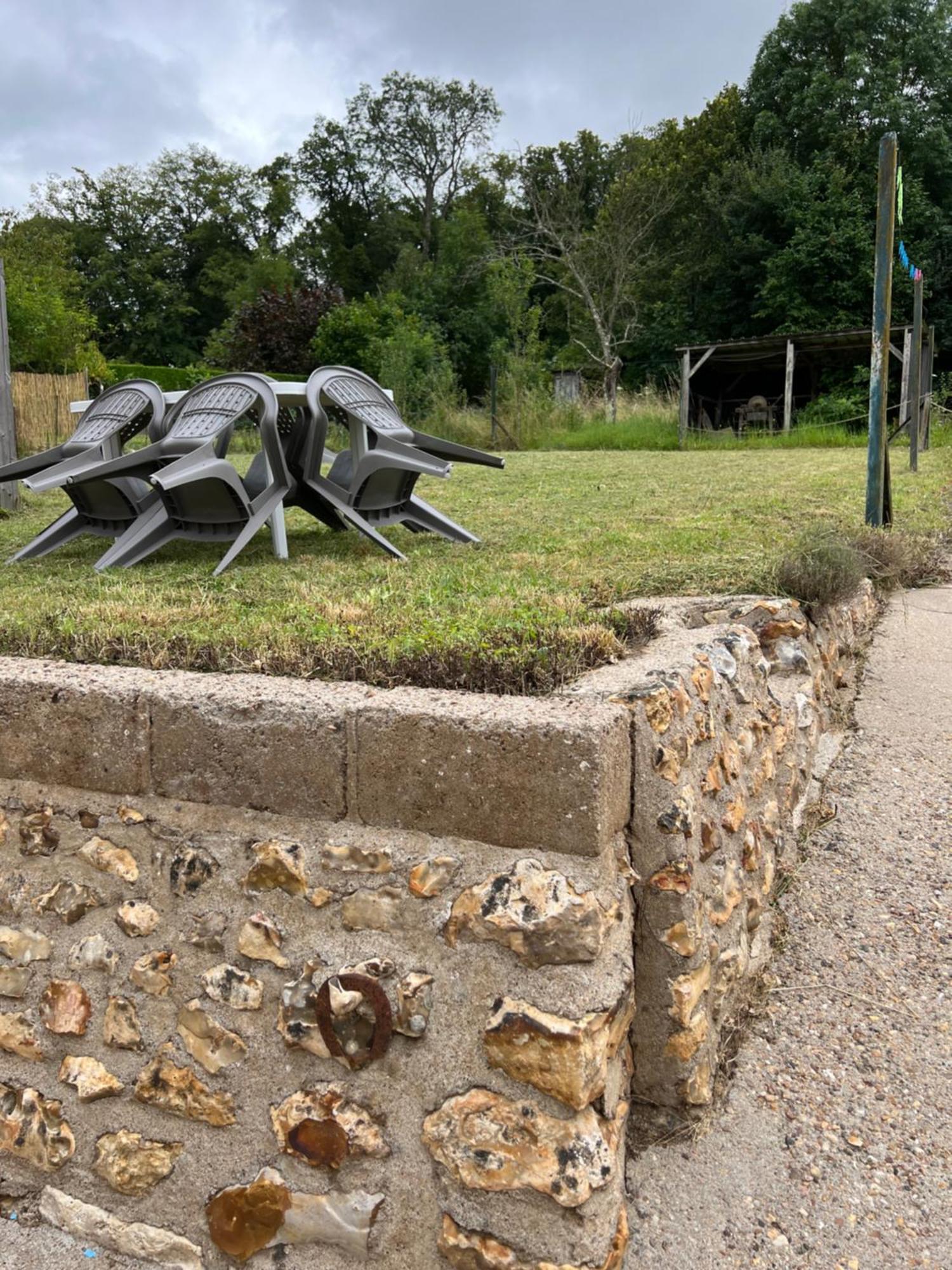 Le Campagnard Vintage Bourguignon Villa Saint-Privé Exterior foto